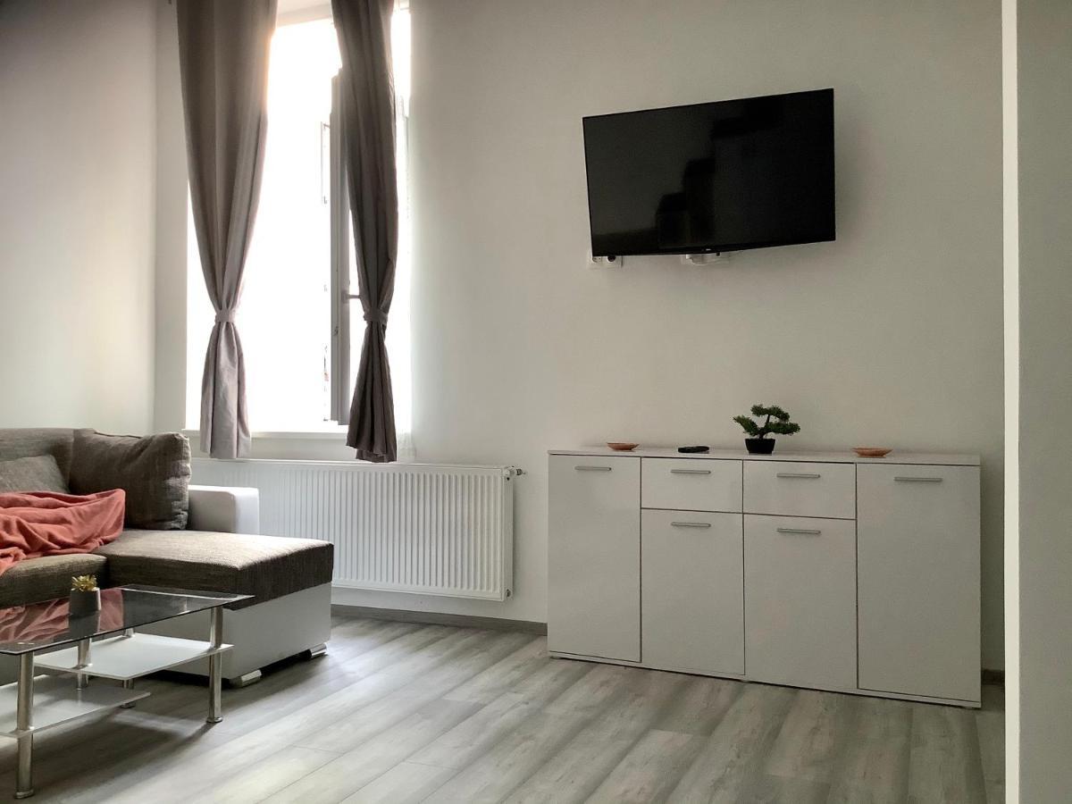 Belvarosi Apartman 1 Daire Miskolc Dış mekan fotoğraf
