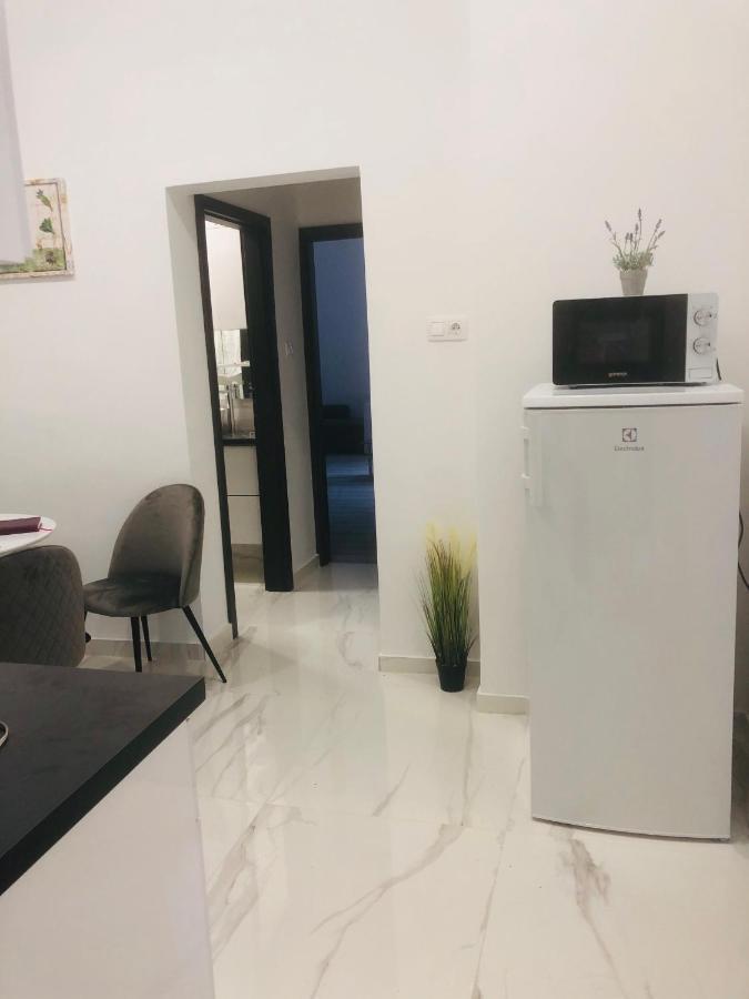 Belvarosi Apartman 1 Daire Miskolc Dış mekan fotoğraf